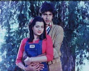 Bollywood's Debut Pair Magic: From 'Love Story' to the Record-Breaking 'Saiyaara' – A Look at On-Screen Chemistry That Ignites the Box Office