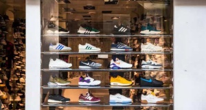 Which Asian Nation Offers the Best Deals on Sneakers? A Price & Authenticity Guide