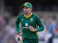Keshav Maharaj sidelined from England T20 series with groin injury; Fortuin called up