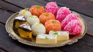 The Science Behind Why Your Chai Tastes Flat After Eating Sweets