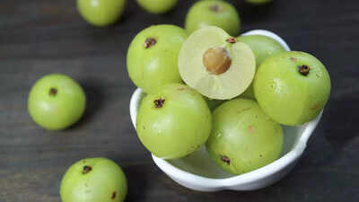 Amla for dosha balance: How to calm Vata, cool Pitta, and reduce Kapha naturally