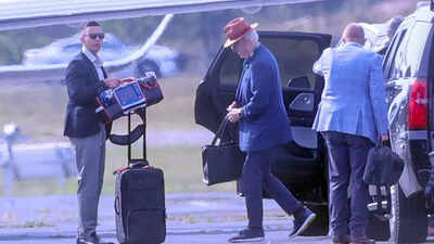 Bill Clinton seen with defibrillator at Hamptons airport sparking public concern; here’s what it reveals about his heart health and lifestyle choices